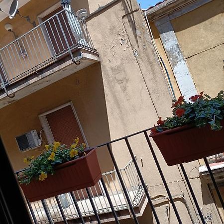 Residenza La Vecchia Cattedrale Катания Экстерьер фото