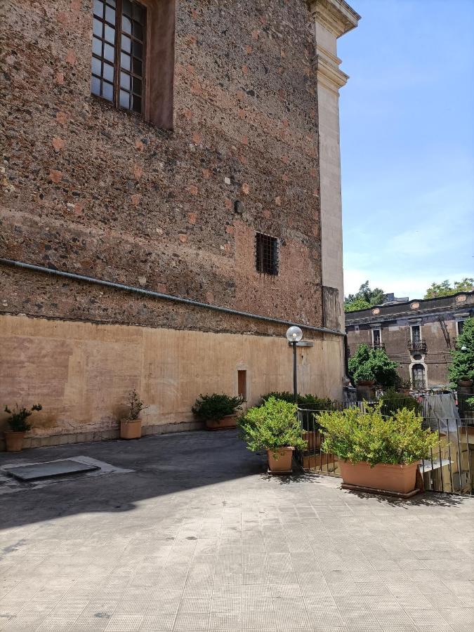 Residenza La Vecchia Cattedrale Катания Экстерьер фото